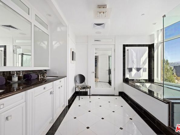 1 W Century Drive 5B, Los Angeles CA 90067