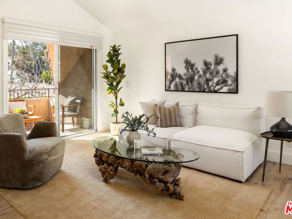 911 7th Street D, Santa Monica CA 90403