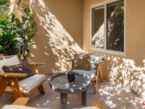 911 7th Street D, Santa Monica CA 90403