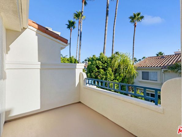 6477 Zuma View Place 127, Malibu CA 90265