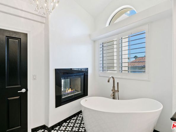 6477 Zuma View Place 127, Malibu CA 90265