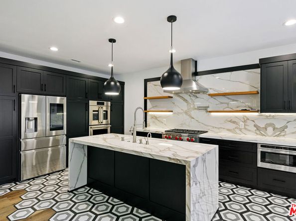 6477 Zuma View Place 127, Malibu CA 90265