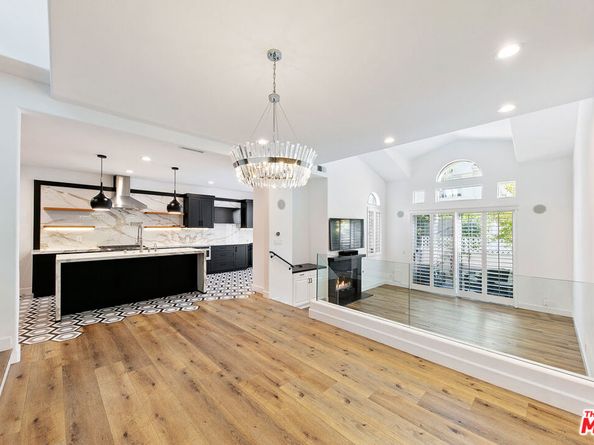 6477 Zuma View Place 127, Malibu CA 90265
