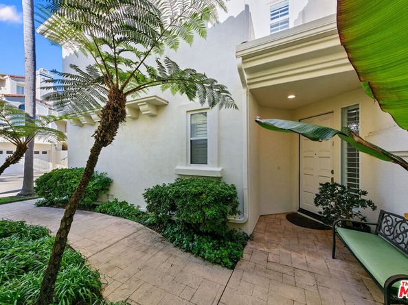 6477 Zuma View Place 127, Malibu CA 90265