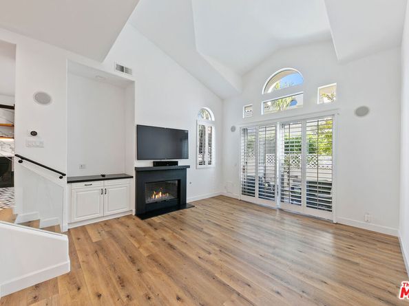 6477 Zuma View Place 127, Malibu CA 90265