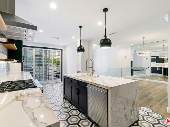 6477 Zuma View Place 127, Malibu CA 90265