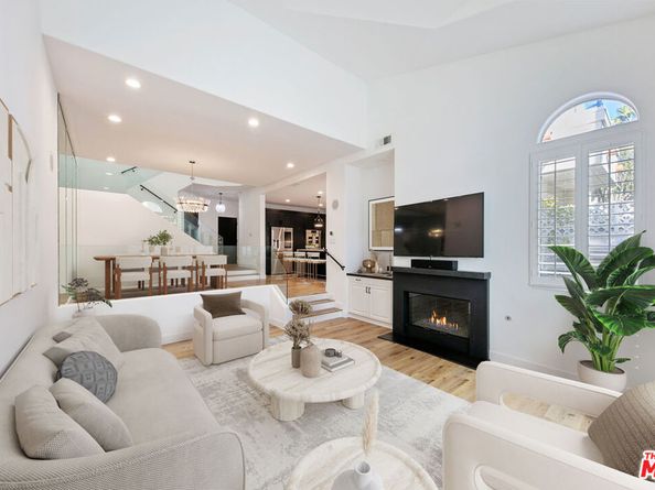 6477 Zuma View Place 127, Malibu CA 90265