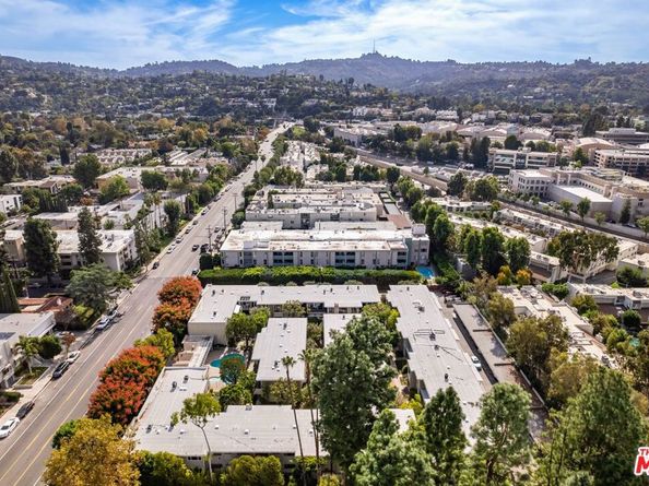 4353 Colfax Avenue 27, Studio City CA 91604