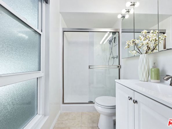 4353 Colfax Avenue 27, Studio City CA 91604