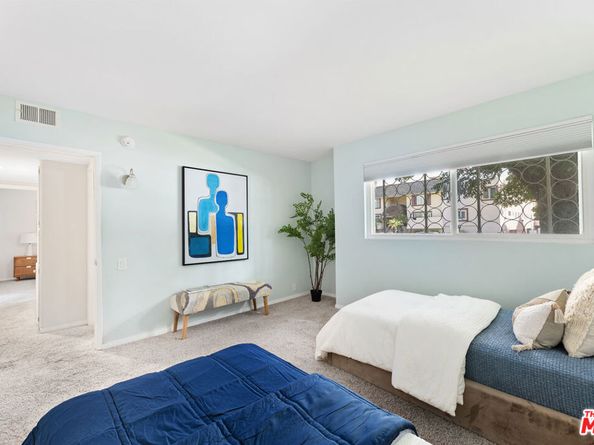 4353 Colfax Avenue 27, Studio City CA 91604