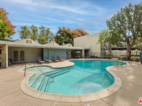 4353 Colfax Avenue 27, Studio City CA 91604