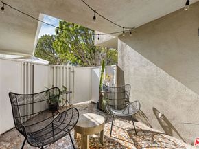 4353 Colfax Avenue 27, Studio City CA 91604