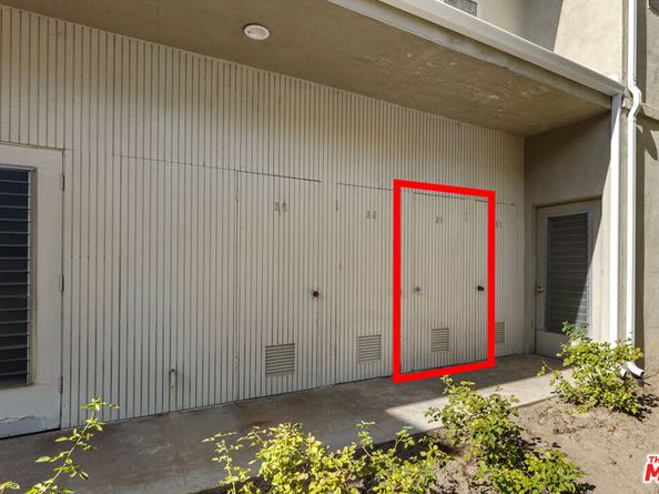 4353 Colfax Avenue 27, Studio City CA 91604