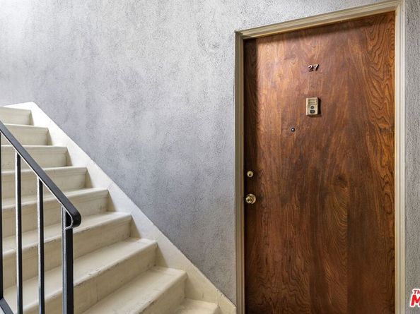 4353 Colfax Avenue 27, Studio City CA 91604