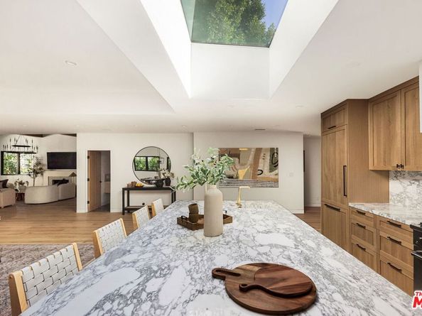 735 N Orlando Avenue, Los Angeles CA 90069