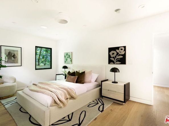 735 N Orlando Avenue, Los Angeles CA 90069