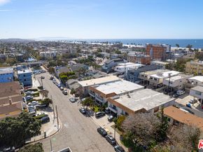 1917 Canal Street, Venice CA 90291