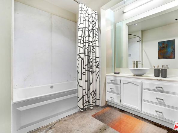 1850 Industrial Street 610, Los Angeles CA 90021