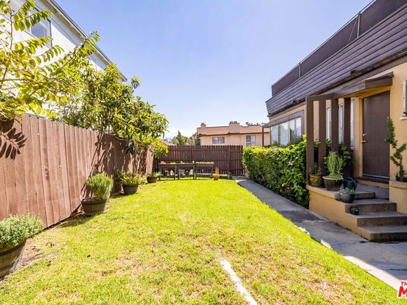 2354 S Beverly Glen Boulevard, Los Angeles CA 90064