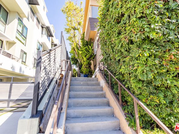 2354 S Beverly Glen Boulevard, Los Angeles CA 90064