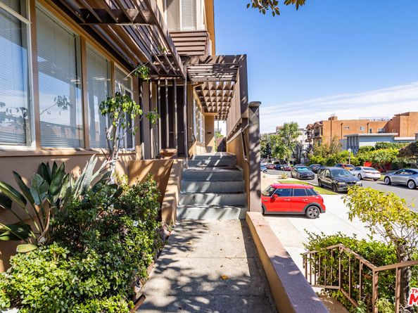 2354 S Beverly Glen Boulevard, Los Angeles CA 90064