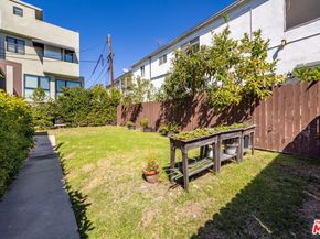 2354 S Beverly Glen Boulevard, Los Angeles CA 90064