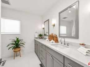 21540 Pacific Coast Highway, Malibu CA 90265