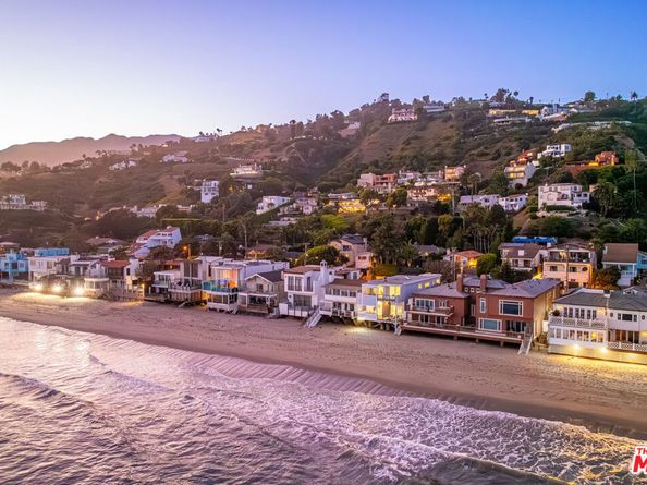 21540 Pacific Coast Highway, Malibu CA 90265