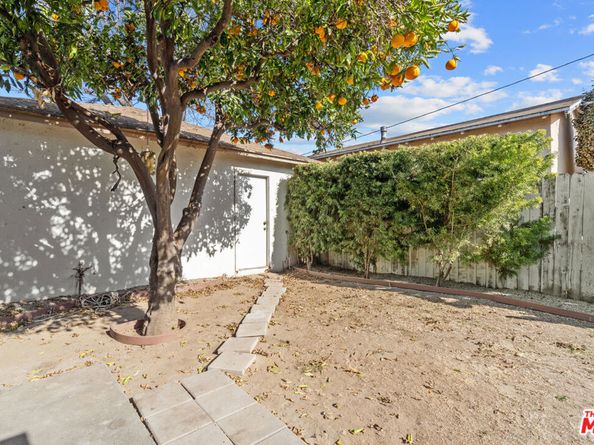 547 W Kelso Street, Inglewood CA 90301