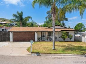 9126 Heatherdale St, Santee CA 92071