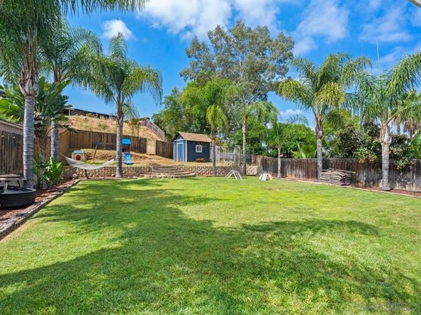 9126 Heatherdale St, Santee CA 92071