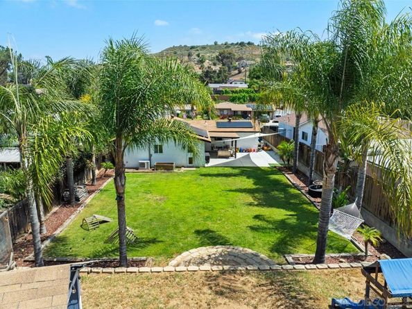9126 Heatherdale St, Santee CA 92071