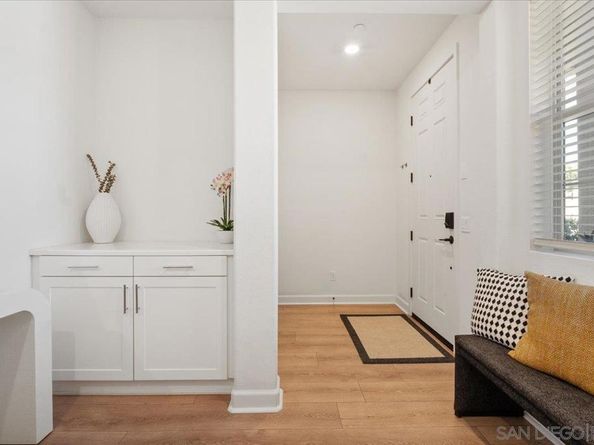 4373 Pacifica Way 9, Oceanside CA 92056