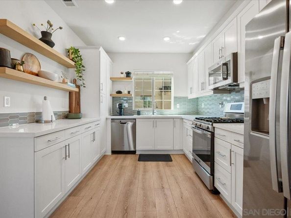 4373 Pacifica Way 9, Oceanside CA 92056