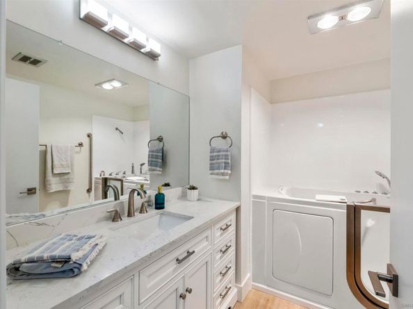 3660 N Vista Campana 23, Oceanside CA 92057