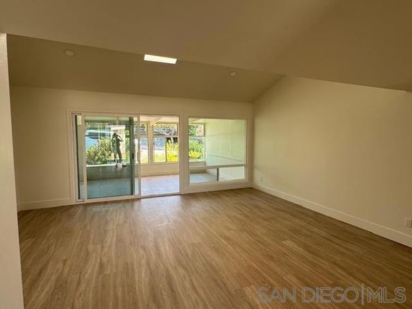 3660 N Vista Campana 23, Oceanside CA 92057