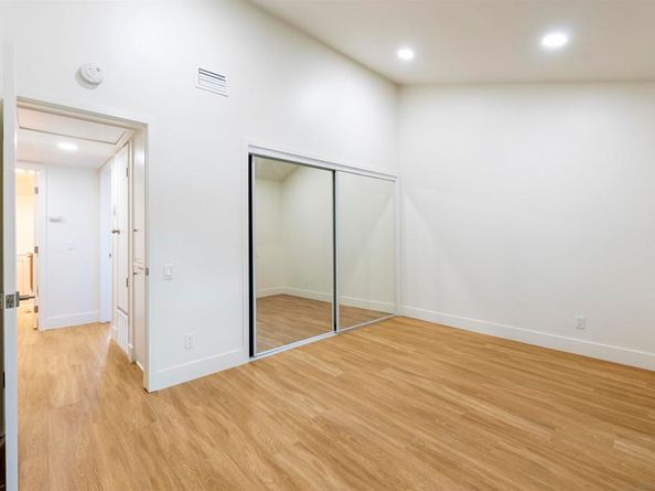 3660 N Vista Campana 23, Oceanside CA 92057