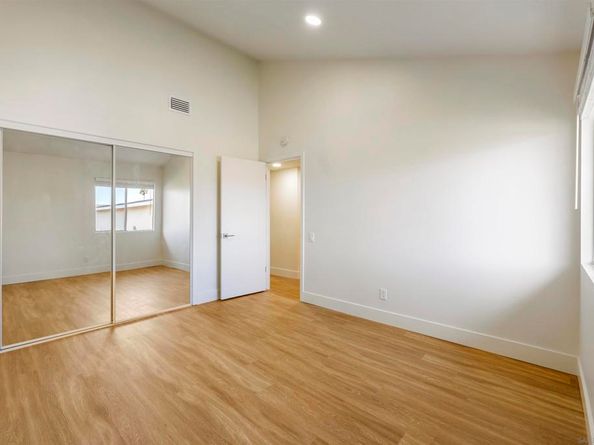 3660 N Vista Campana 23, Oceanside CA 92057