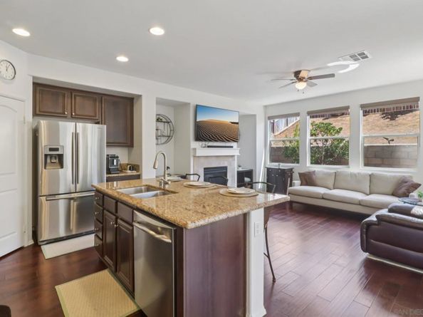 13517 Sydney Rae Pl, San Diego CA 92129