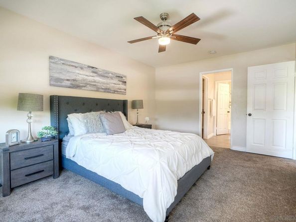 11820 Caminito Ronaldo 222, San Diego CA 92128