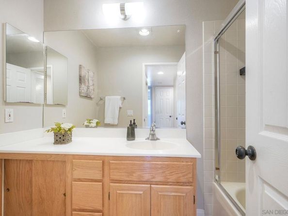 11820 Caminito Ronaldo 222, San Diego CA 92128
