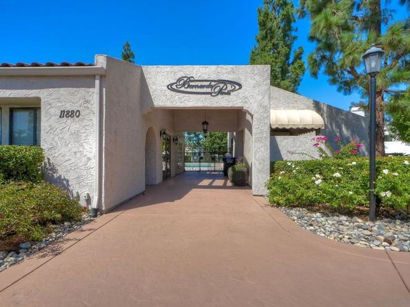 11820 Caminito Ronaldo 222, San Diego CA 92128