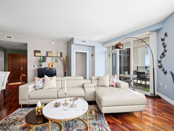 700 W Harbor 1205, San Diego CA 92101