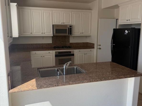 11553 Trailbrook Lane, San Diego CA 92128