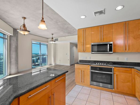 801 Ash 1701, San Diego CA 92101