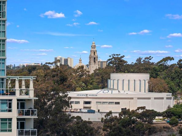 801 Ash 1701, San Diego CA 92101