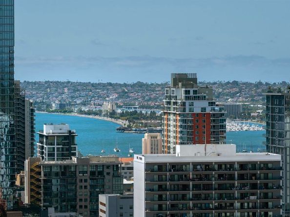 801 Ash 1701, San Diego CA 92101