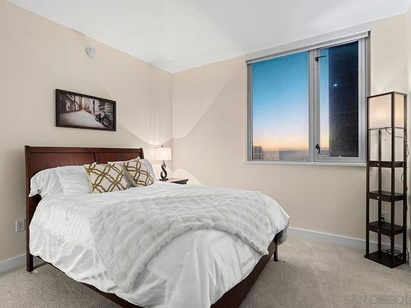 700 W E St 2802, San Diego CA 92101