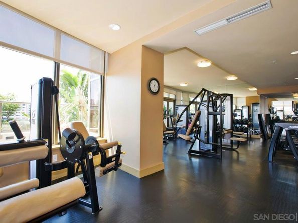 700 W E St 2802, San Diego CA 92101