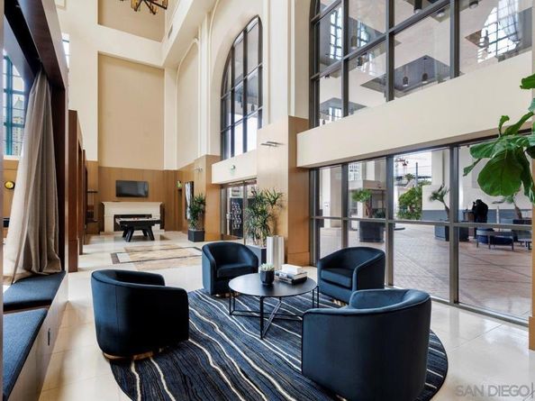 700 W E St 2802, San Diego CA 92101